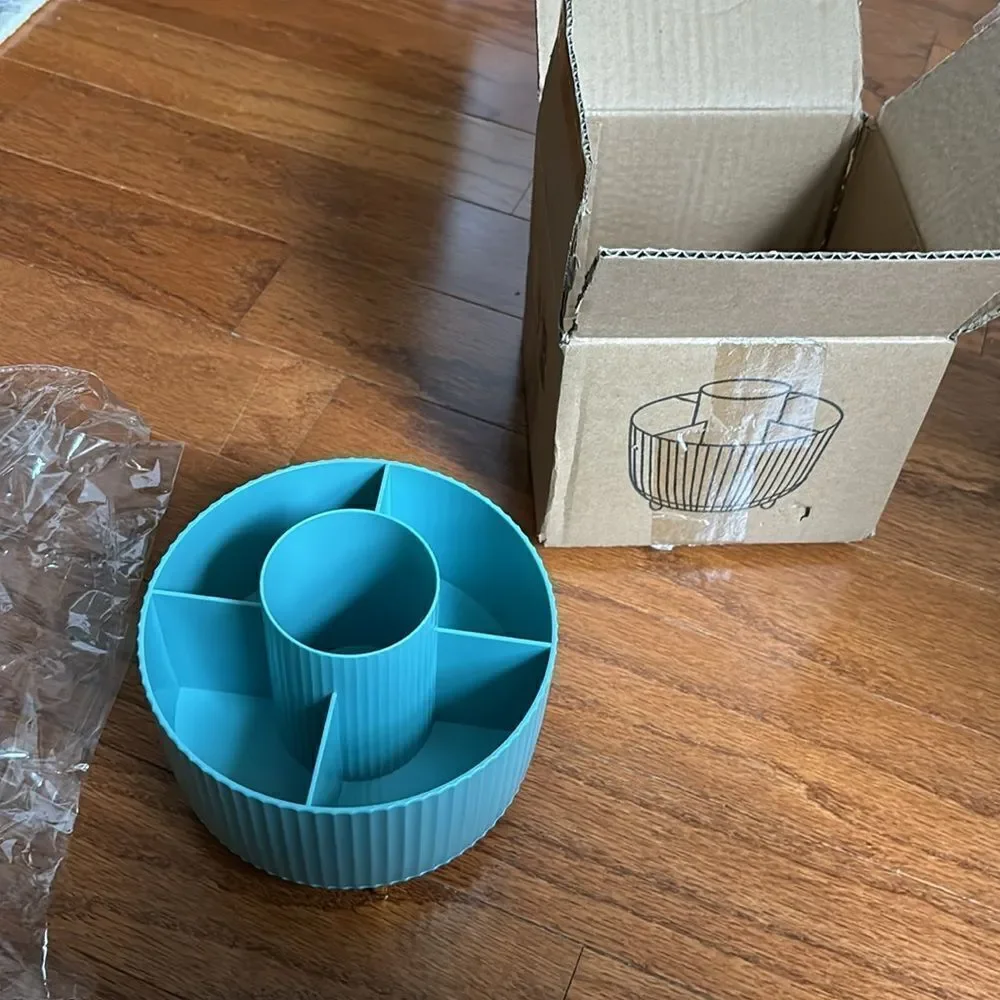Makeup brush holder teal